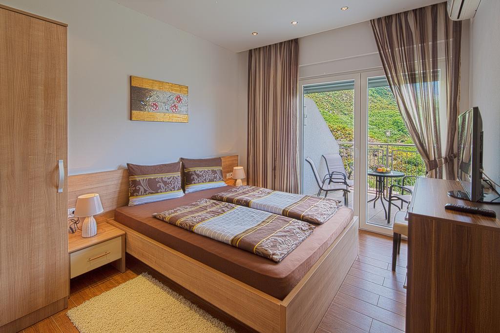 Montelux Apartments Budva Room photo