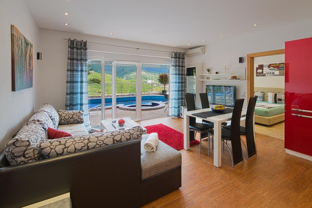 Montelux Apartments Budva Room photo