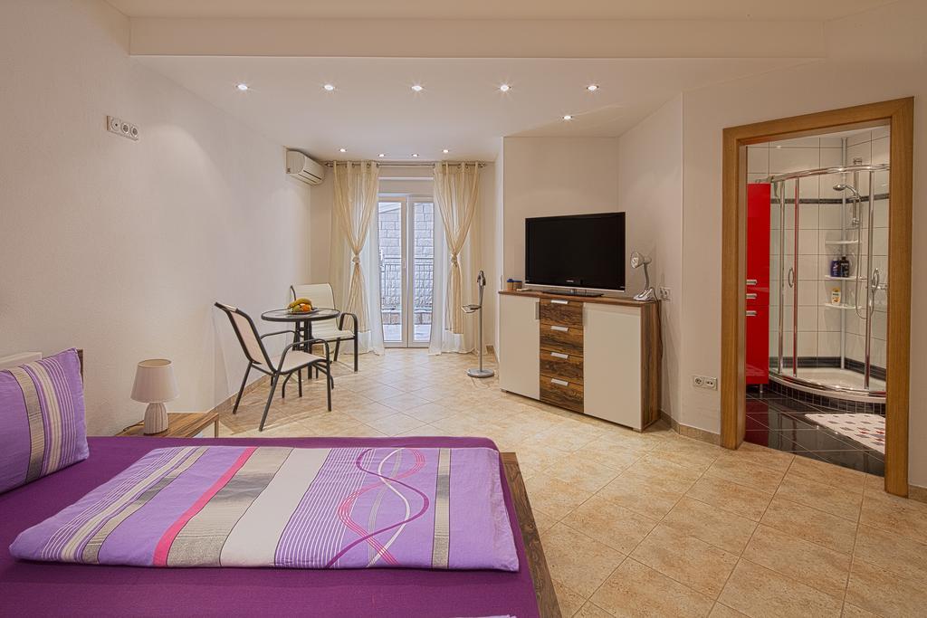 Montelux Apartments Budva Room photo
