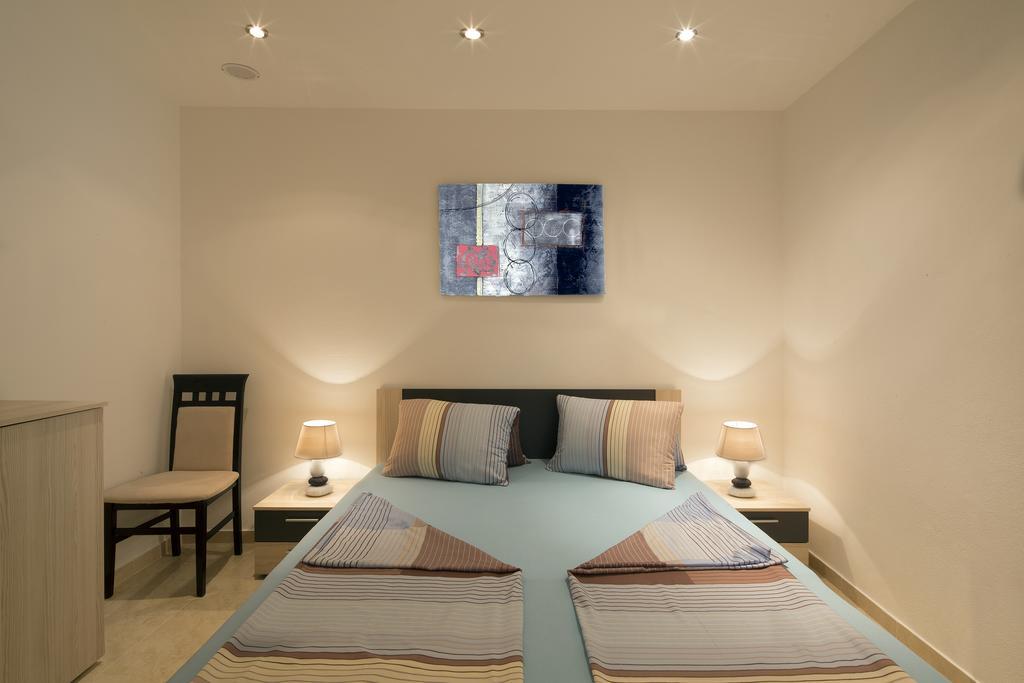 Montelux Apartments Budva Room photo