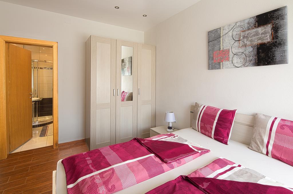 Montelux Apartments Budva Room photo