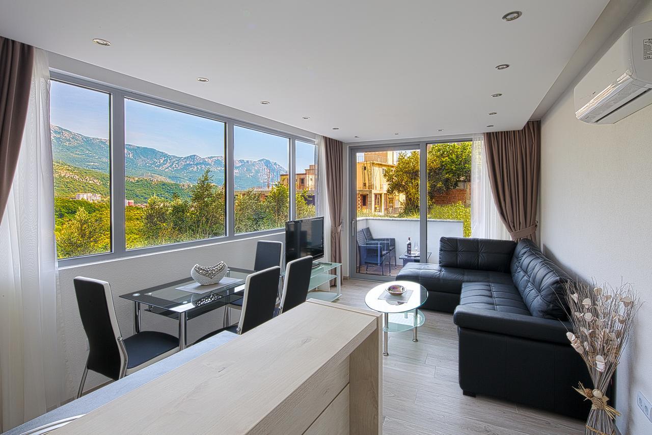 Montelux Apartments Budva Exterior photo